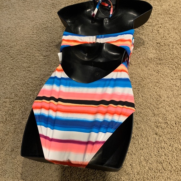 COPY - NWOT Clean Water Striped One Piece Swimsuit: XL - Picture 3 of 7